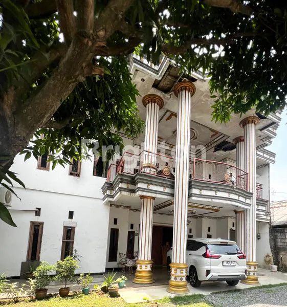 image RUMAH 2 LANTAI 7 KAMAR, TANAH 400 M. PINGGIR JALAN RAYA, DEKAT STASIUN DAN TOL (1)