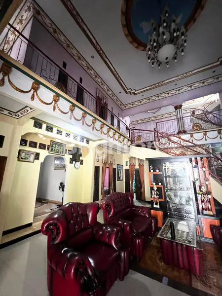 image RUMAH 2 LANTAI 7 KAMAR, TANAH 400 M. PINGGIR JALAN RAYA, DEKAT STASIUN DAN TOL (4)