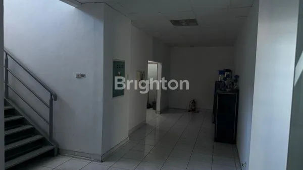 image KANTOR STRATEGIS DEKAT GERBANG TOL MANGGAR DAN KAWASAN KOMERSIAL MIGAS BALIKPAPAN SIAP PAKAI\N (3)