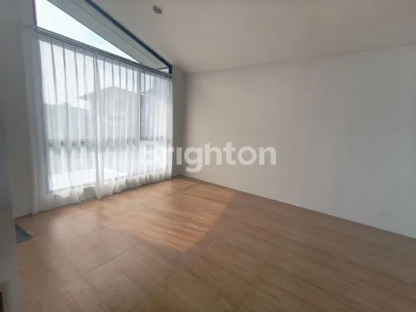 image DISEWAKAN RUMAH 2 LANTAI DI CENDANA KARAWACI TANGERANG (5)