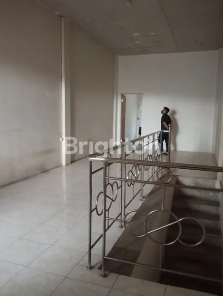 image RUKO BETON 2 LT STRATEGIS SEI RAYA DALAM PONTIANAK (4)