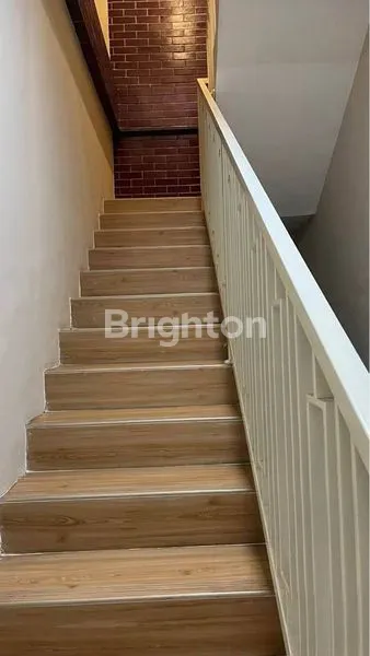 image JUAL RUMAH DI SIDOARJO DENGAN DESAIN INTERIOR ESTETIK (8)