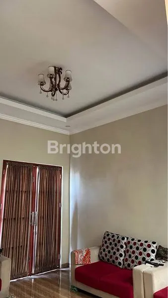 image JUAL RUMAH DI SIDOARJO DENGAN DESAIN INTERIOR ESTETIK (4)