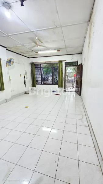 image RUMAH 2 LANTAI STRATEGIS DI PERINTIS KEMERDEKAAN MEDAN, SHM (6)