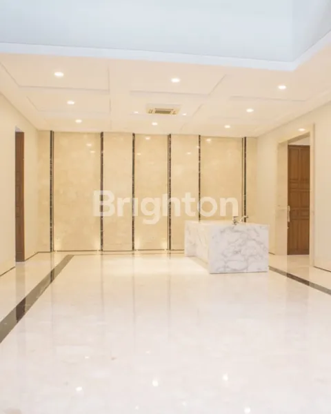 image HIDUP PENUH PRESTISE DAN KENYAMANAN DI RUMAH MEWAH KEBAYORAN BARU  (4)