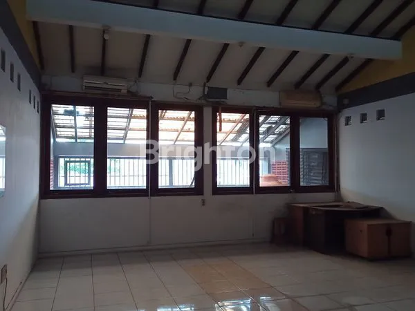 image RUMAH JALAN BONGO RAYA KELAPA GADING (7)