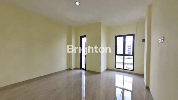 image RUMAH BARU BENTUK RUKO (5)