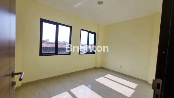 image RUMAH BARU BENTUK RUKO (6)