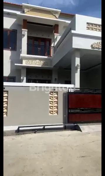 image RUMAH 2 LANTAI ASRI DI JALAN TRENGGULI, PENATIH DENPASAR (1)