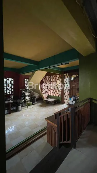 image HUNIAN PREMIUM 3 LANTAI STRATEGIS PINGGIR JALAN RAYA LONTAR (7)