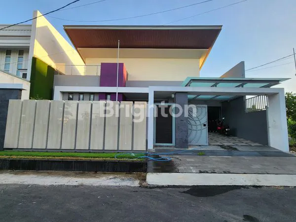 image DIJUAL RUMAH MEWAH DHARMAHUSADA INDAH UTARA (1)