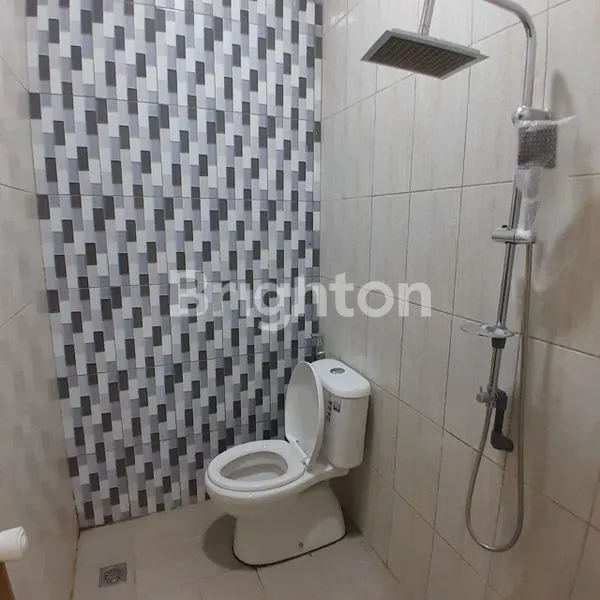 image RUMAH MEWAH MURAH SIAP HUNI DEKAT TOL MANYARAN (7)