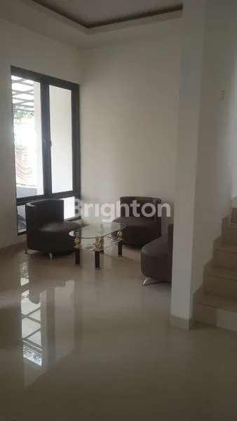 image HUNIAN PREMIUM 2 LANTAI POSISI HOOK DI KEDATON BSB (4)