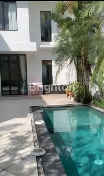 image PREMIUM VILLA 500 METER, DI LOKASI STRATEGIS JL. BIMA – 2 LANTAI, SHM , FURNISHED & SIAP HUNI! (2)