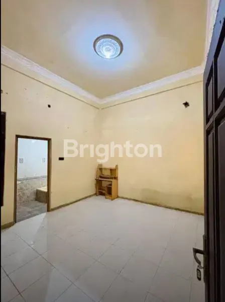 image HUNIAN CLASSIC 2 LANTAI DI JANTUNG GKB MANYAR, 5 KAMAR (5)