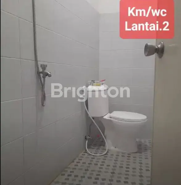 image RUMAH MODERN 2 LANTAI GRAHA AMERTA, KEBOMAS, SHM (5)