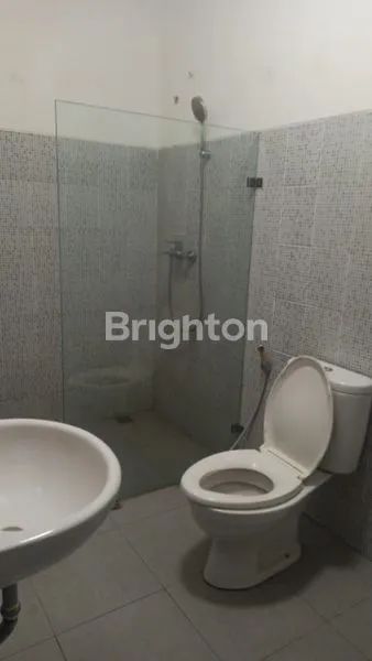 image RUMAH ASRI HARUS TERJUAL 225METER DEKAT MRT LEBAK BULUS JAKARTA SELATAN (5)