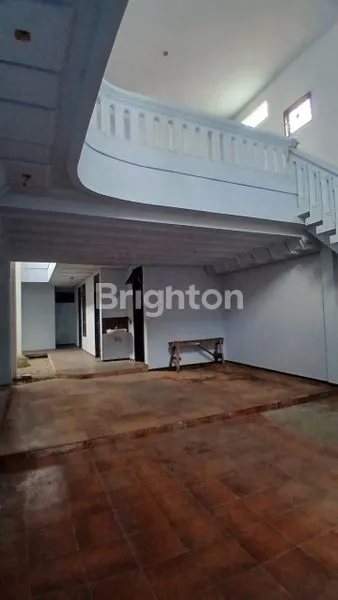 image RUMAH BESAR DAMPIT (3)