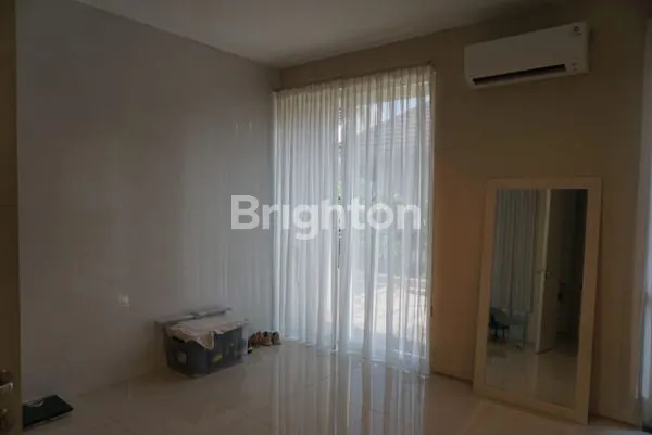 image RUMAH MEWAH 2 LANTAI SEMI FURNISHED DI CITRASUN GARDEN (6)