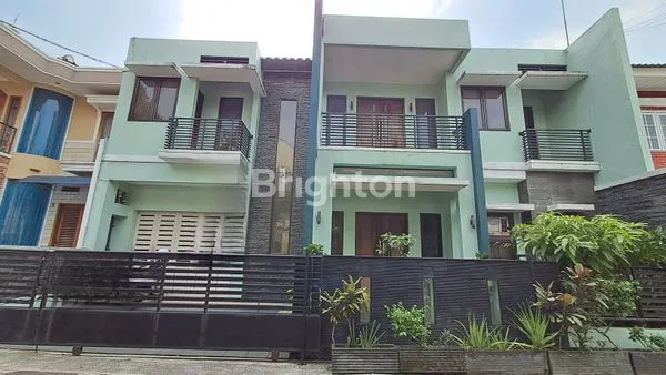 image RUMAH MEWAH 2 LANTAI INDRAPRASTA, DEKAT TOL BORR, SIAP HUNI (1)