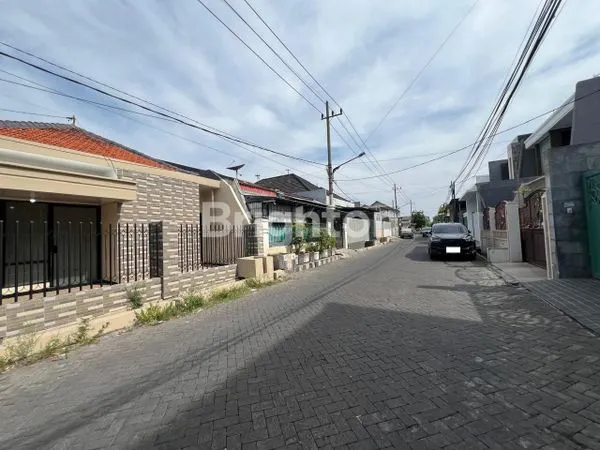 image DIJUAL RUMAH LEBAK INDAH SURABAYA TIMUR (2)