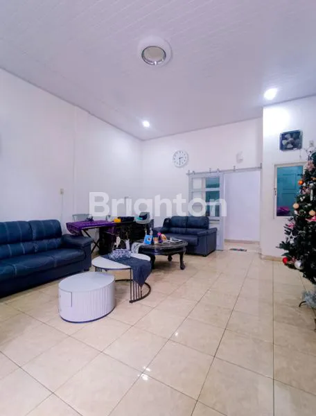 image RUMAH 2 LANTAI SIAP HUNI DI KOMPLEK GRAHA KUSWARI MEDAN (1)