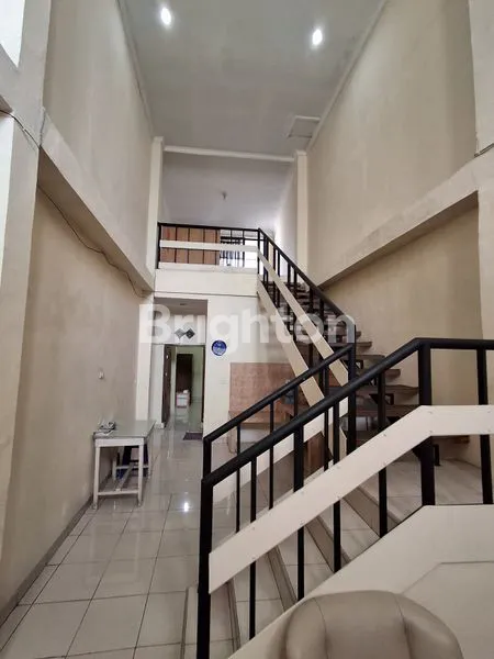 image RUMAH 1.5 LANTAI STRATEGIS DI TAMBORA JAKARTA BARAT SHM (2)