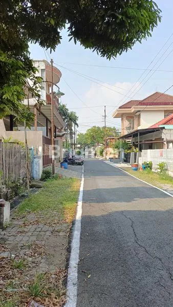 image RUMAH BAGUS 2 LANTAI, SIAP HUNI - DEKAT JAVA MALL SEMARANG TIMUR (5)