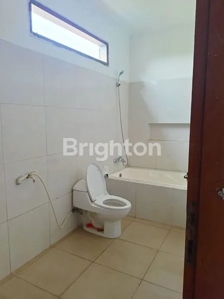 image RUMAH MEWAH 2,5 LANTAI DI MARGAASIH, LT 216M² LB 526M² SHM (6)