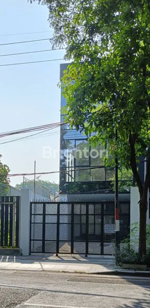 image RUKO PREMIUM 4 LANTAI DI PUSAT KOTA SURABAYA, DEKAT GRAND CITY (1)