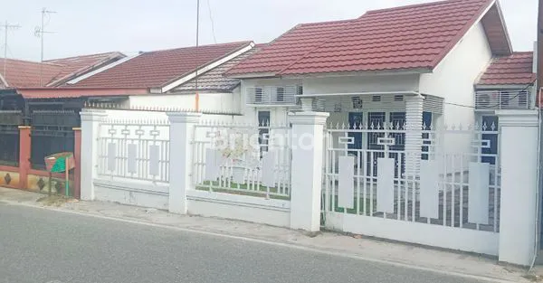 image RUMAH SHM 70M² DI BUKIT BARISAN, LINGKUNGAN NYAMAN (1)