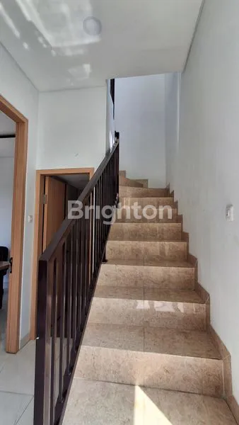 image RUMAH 2 LANTAI DEKAT EXIR TOL MALANG KOTA (7)