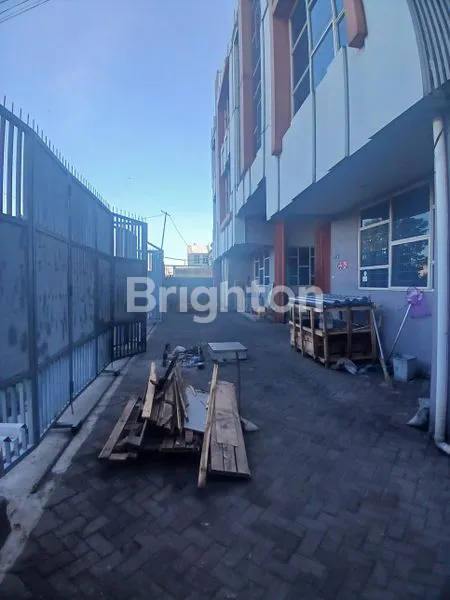 image RUKO 3 LANTAI SIAP PAKAI DEKAT MERR & RUNGKUT INDUSTRI (2)