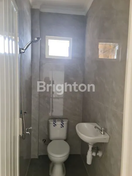 image RUKO RAYA KETINTANG SELATAN SIAP PAKAI (3)