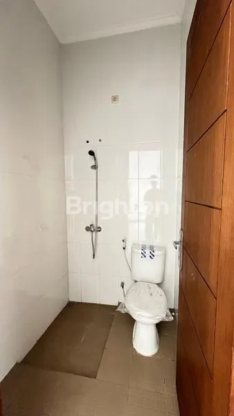 image RUMAH SIAP HUNI MODERN DAN STRATEGIS DI KOTA BEKASI  (5)