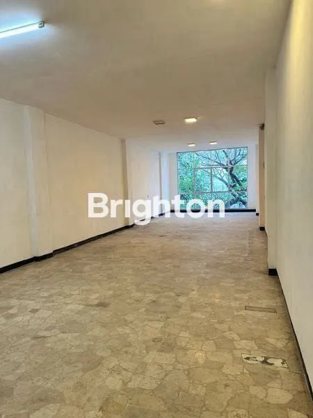 image RUKO 3 LANTAI BAGUS SIAP PAKAI NOL JALAN RAYA KARIMUN JAWA (4)