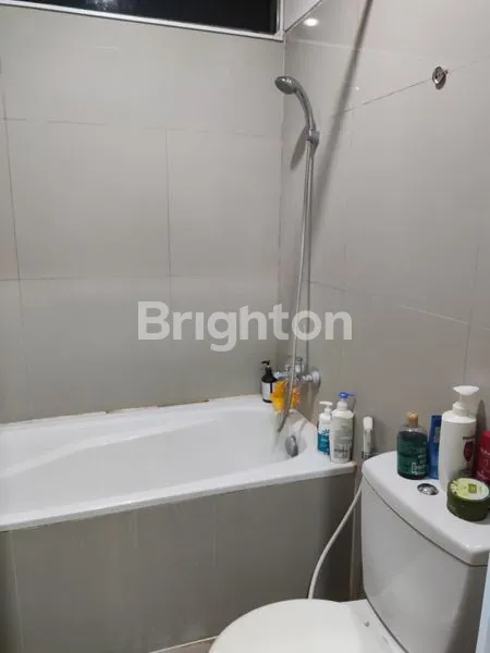 image RUMAH 2 LANTAI STRATEGIS DI GADING KENCANA JIMBARAN (5)