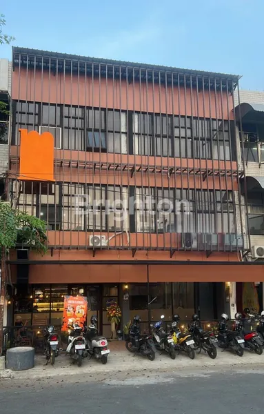 image DIJUAL RUKO MANYAR KOMPLIT BESERTA EQUIPMENT SIAP PAKAI TINGGAL LANJUTKAN USAHANYA  (1)