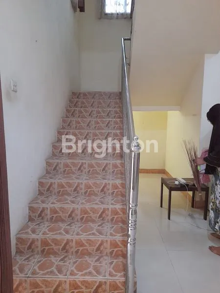 image RUMAH 2 LANTAI SIAP HUNI COCOK UNTUK RUMAH KELUARGA (8)
