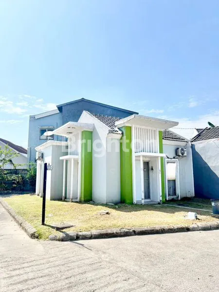 image RUMAH SUDUT LUAS DAN ASRI (7)