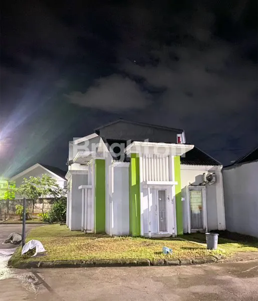 image RUMAH SUDUT LUAS DAN ASRI (1)