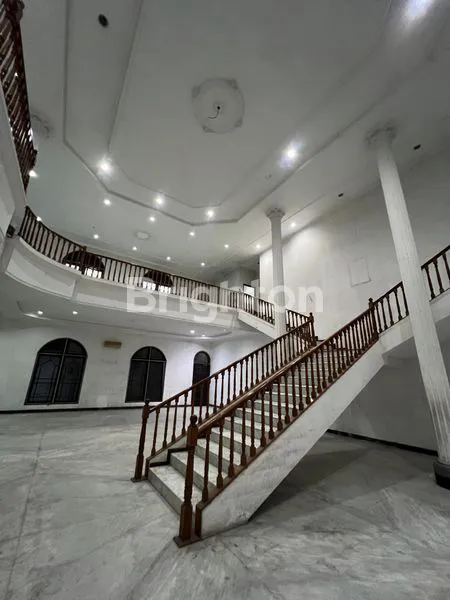 image RUMAH MEWAH MURAH SEPERTI DI SINETRON SIAP HUNI (6)