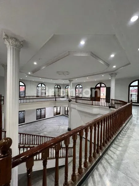 image RUMAH MEWAH MURAH SEPERTI DI SINETRON SIAP HUNI (3)