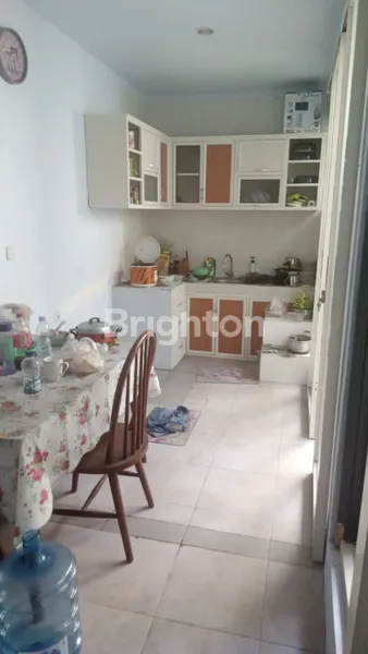 image DISEWAKAN RUMAH MINIMALIS CLUSTER RUBY PONDOK CANDRA TERAWAT SIAP HUNI, ADA FURNISHED, BEBAS BANJIR SELANGKAH KE CLUB HOUSE DAN PETRA ACITYA (4)
