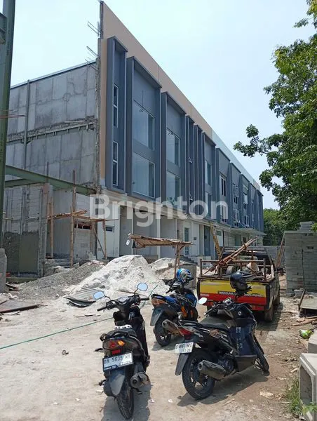 image DISEWAKAN RUKAN GUDANG 3 LANTAI (2)