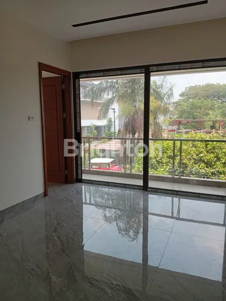 image DIJUAL RUMAH EXCLUSIVE CITRA 6 (4)