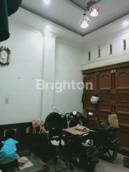 image DISEWAKAN RUMAH 2 LANTAI SIAP HUNI DI PASAR 5 TEMBUNG DEKAT SPBU DAN RSU (1)