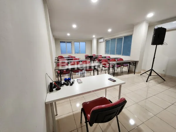 image RUKO HOOK BAGUS , EX KANTOR, 4 LANTAI DI KALIDERES, JAKARTA BARAT. GARASI 2 MOBIL. PARKIR GRATIS (4)