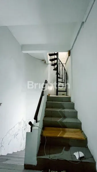 image RUKO 3 LANTAI SHM+IMB DI PUSAT BISNIS RENON (5)