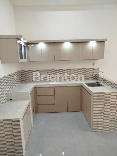 image RUMAH BARU 2 LANTAI SEMI FURNISH DEKAT ITS & UNAIR (3)